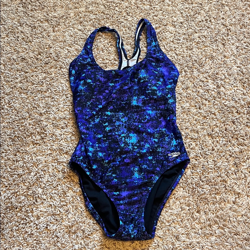 Speedo women’s swimsuit